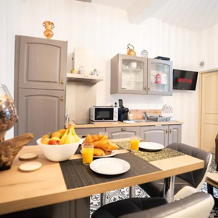 Charming With Sofa, Bed And Terrace-as Apartment *